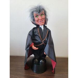 Funny toys 1988 AS IS Halloween vampire Dracula animated prop scary